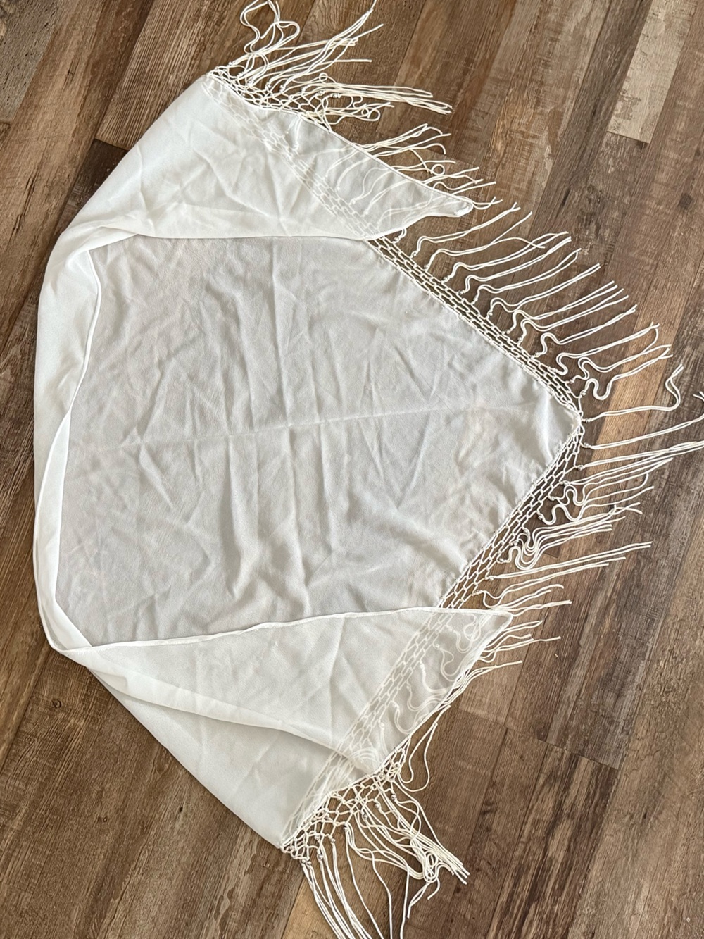 Elegant Cream Fringe Shawl Scarf - Versatile Home Accent